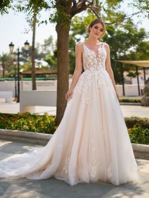 tc-26219-front-2-studio-fee-kl